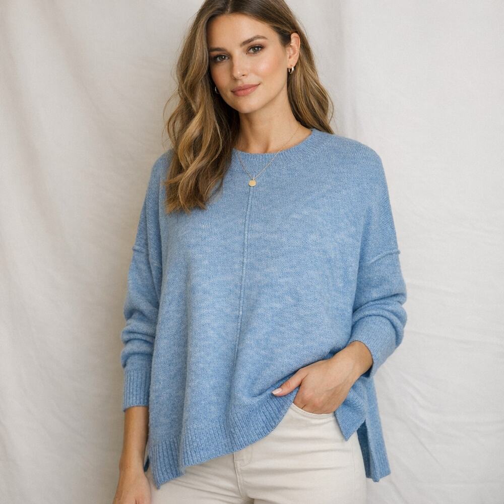 Vince Camuto Blue Crewneck M Oversized Sweater Side Slit Preppy Cozy